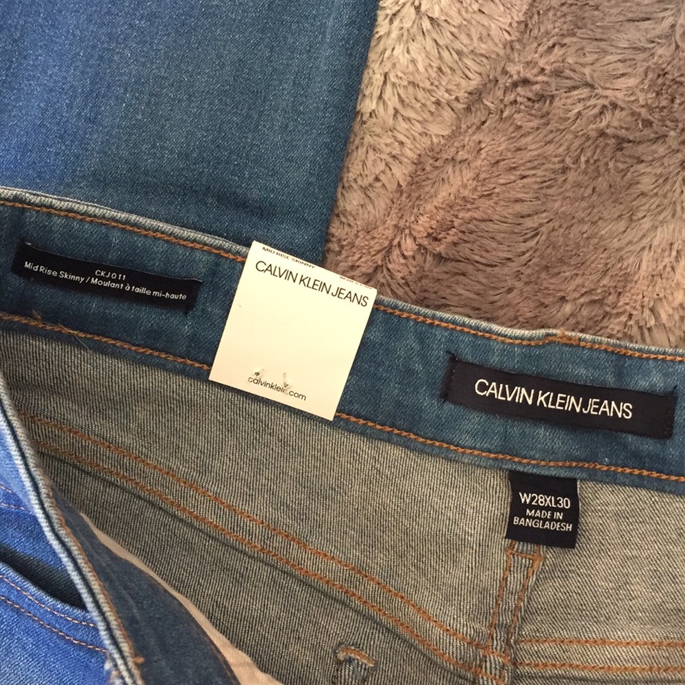 Brand New!! Calvin Klein Skinny Jeans! - Picture 9 of 12